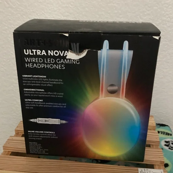 Art+Sound Ultra Nova Wired LED Gaming Headphones - Picture 3 of 4